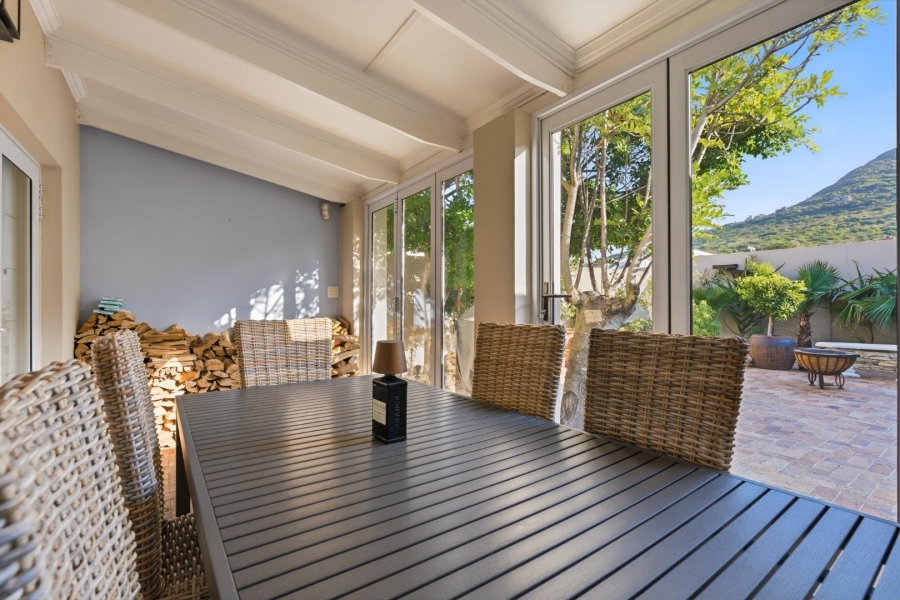 To Let 3 Bedroom Property for Rent in Northshore Western Cape